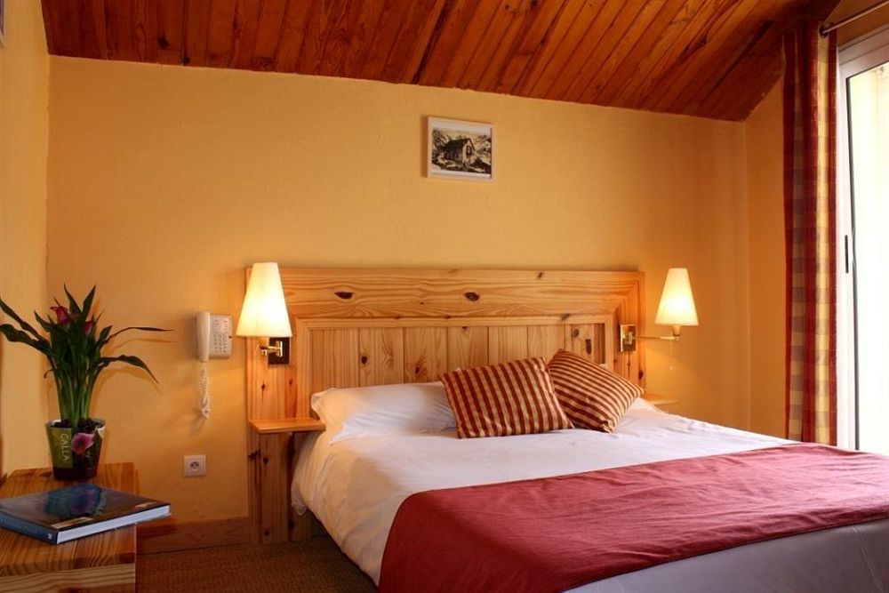 Hotel L'Ecureuil Auron Exteriör bild