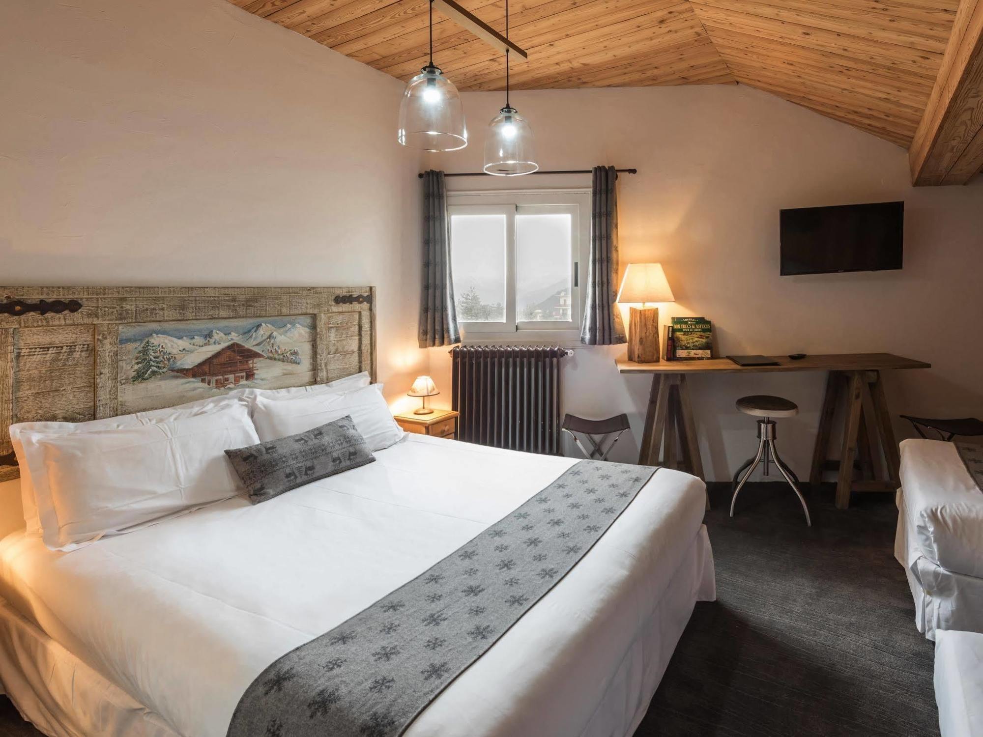 Hotel L'Ecureuil Auron Exteriör bild